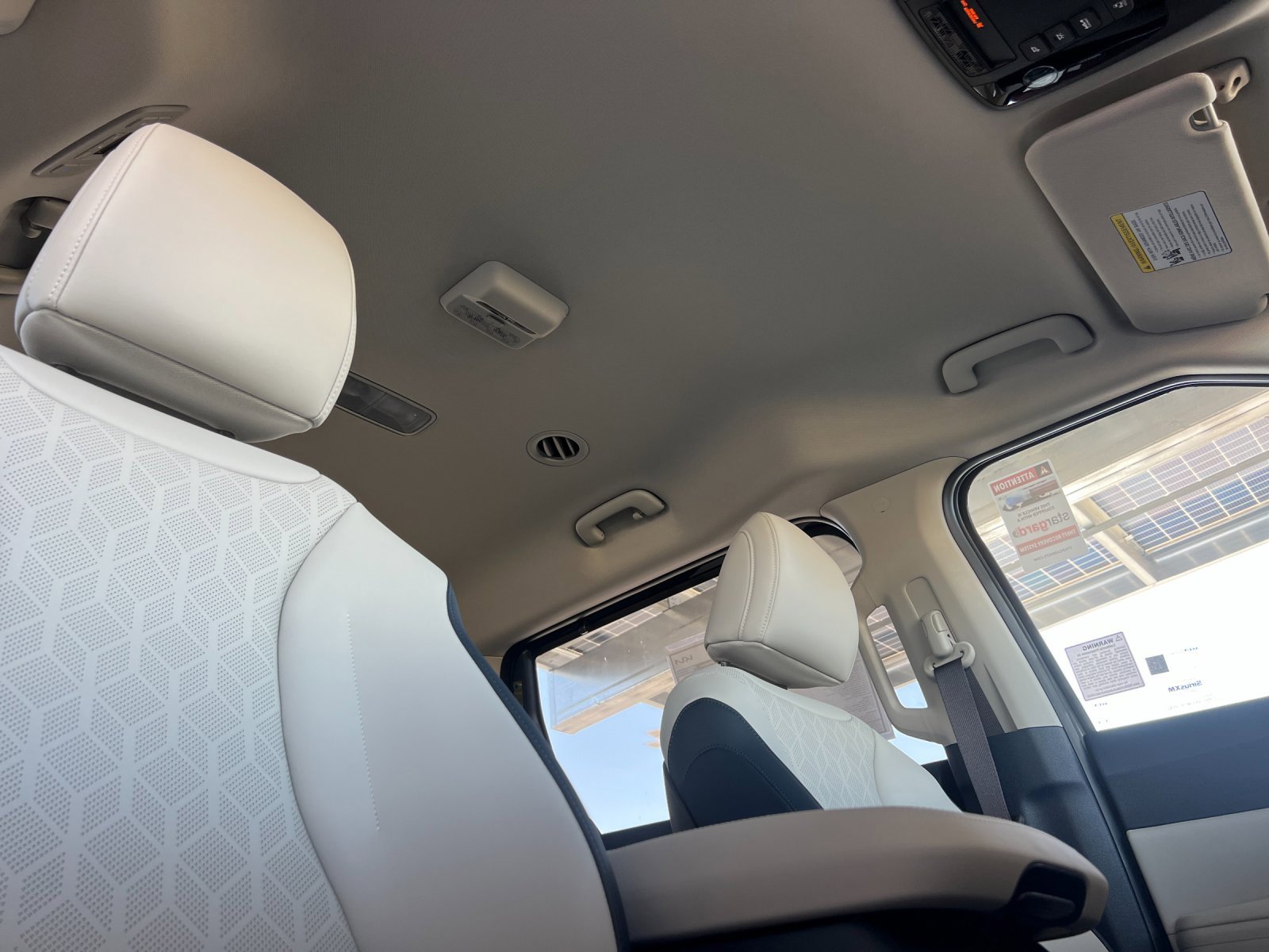 New 2026 Kia Carnival EX image 19