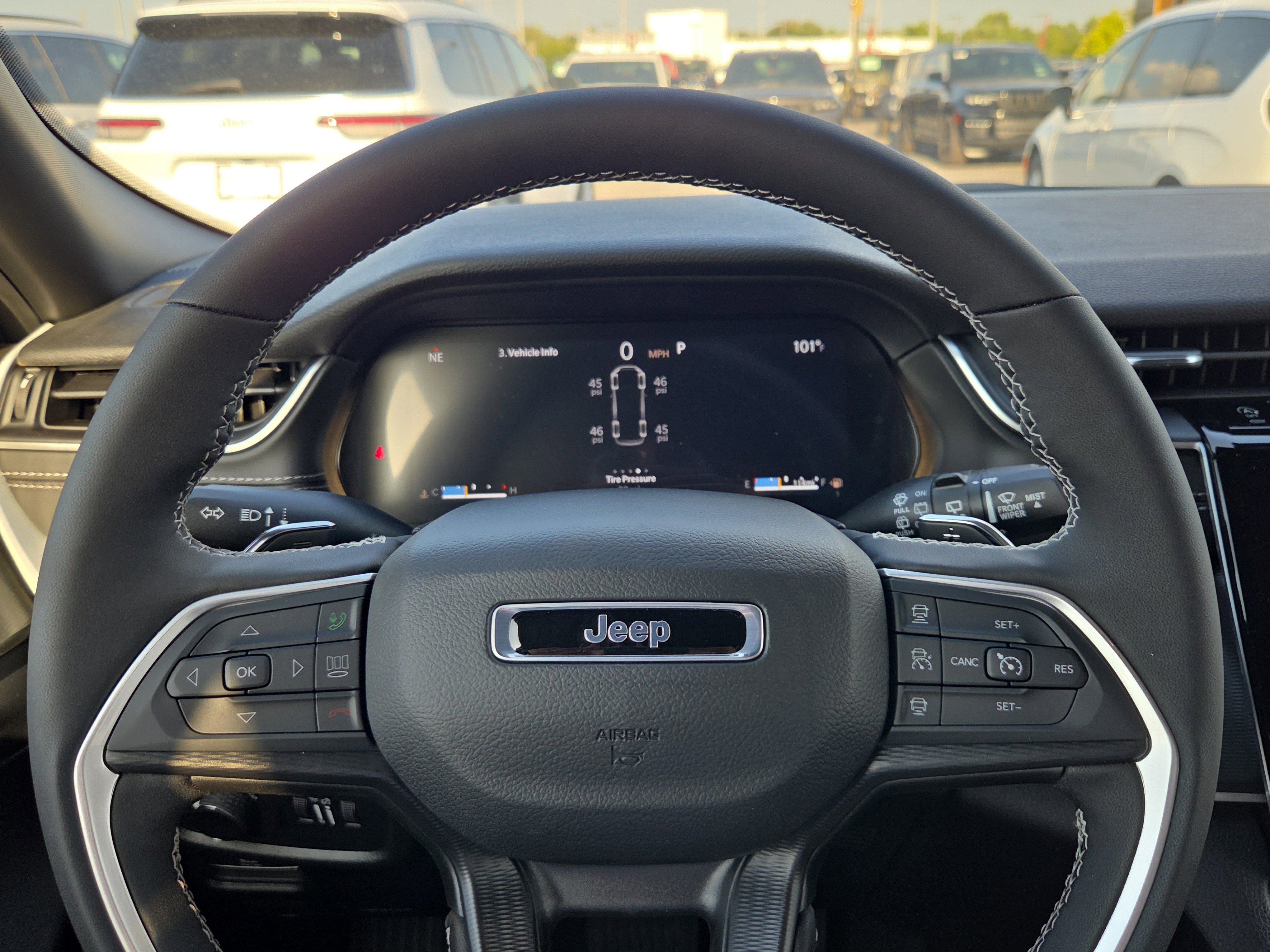 New 2025 Jeep Grand Cherokee L Altitude image 10