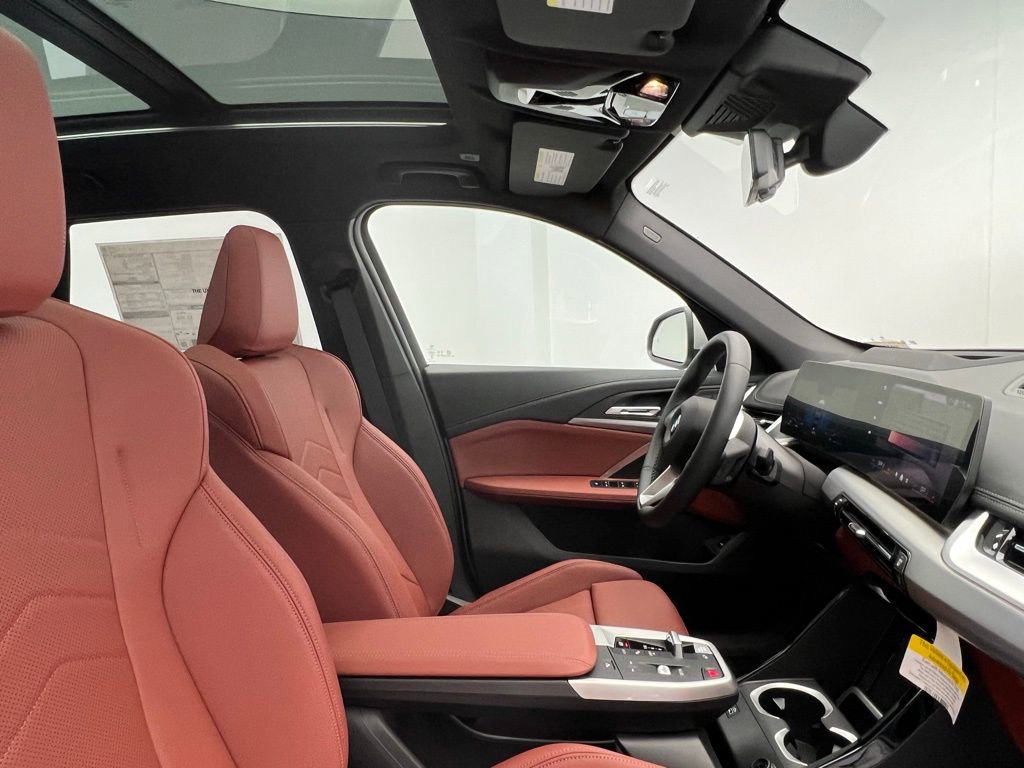 Used 2026 BMW X1 xDrive28i image 6