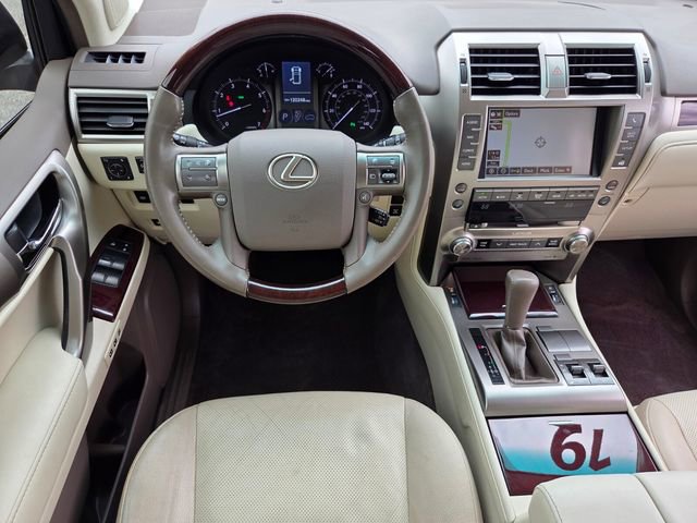 Used 2019 Lexus GX 460 Premium w/ Premium Package AWD/4WD image 14