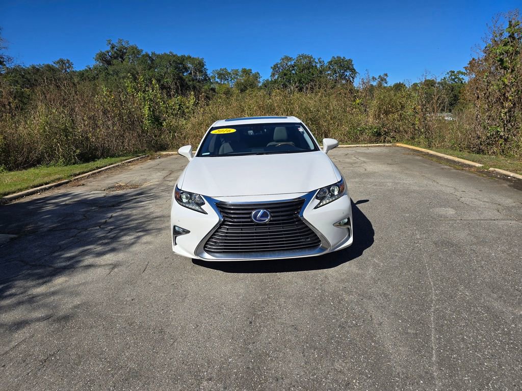 Used 2016 Lexus ES 300h image 9
