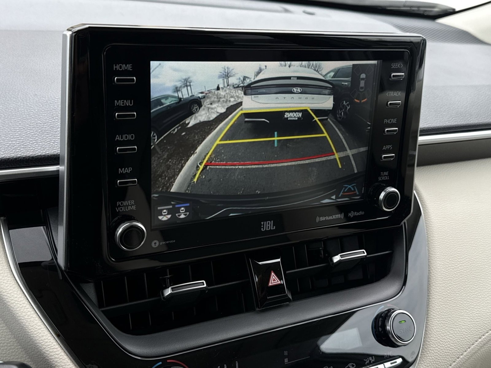 Used 2022 Toyota Corolla Cross XLE w/ Convenience Package image 19