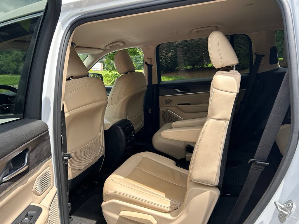 Used 2021 Jeep Grand Cherokee L Limited AWD/4WD image 42