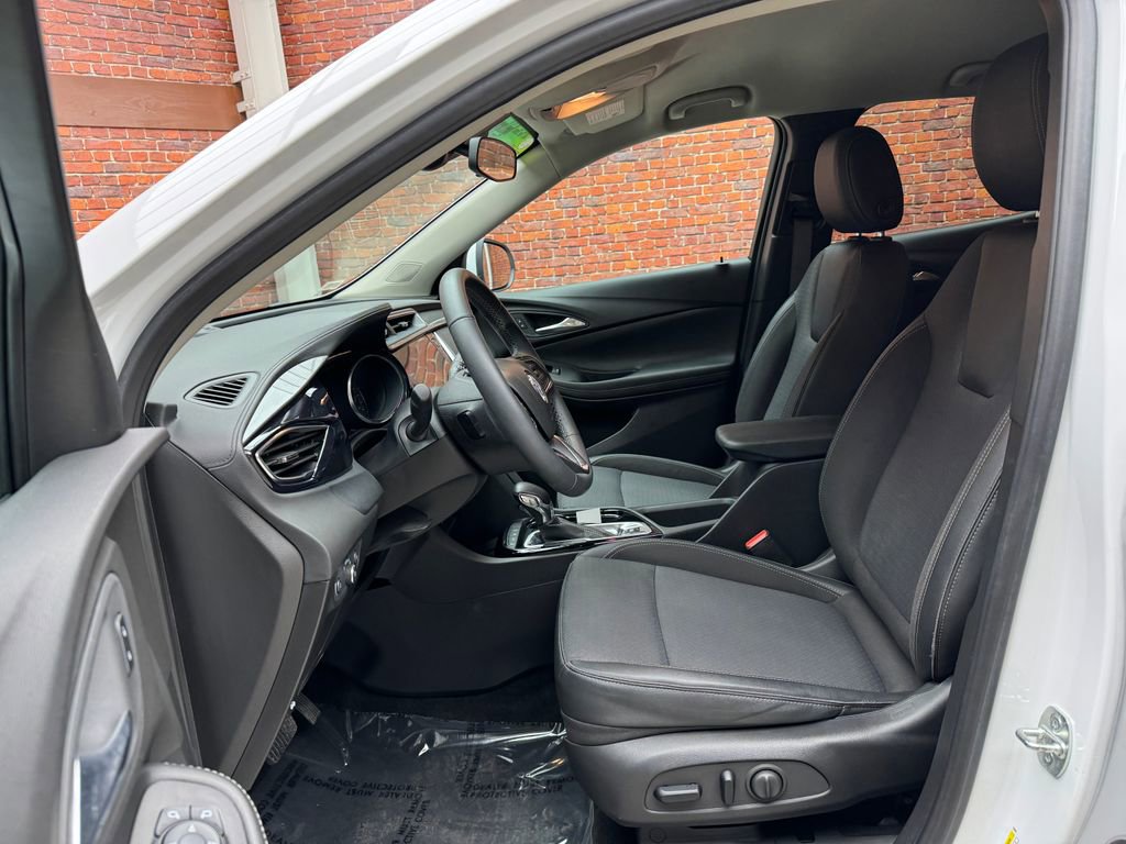 Used 2022 Buick Encore GX Preferred w/ Cold Weather Comfort Package image 21