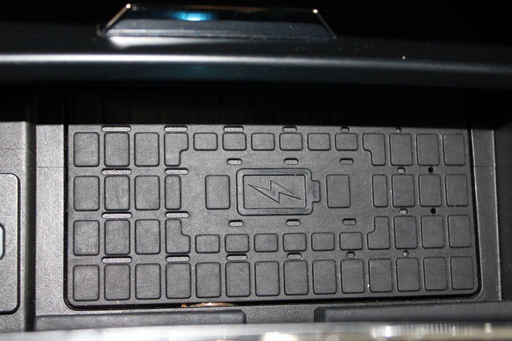 Used 2024 Ford Expedition Max XLT image 49