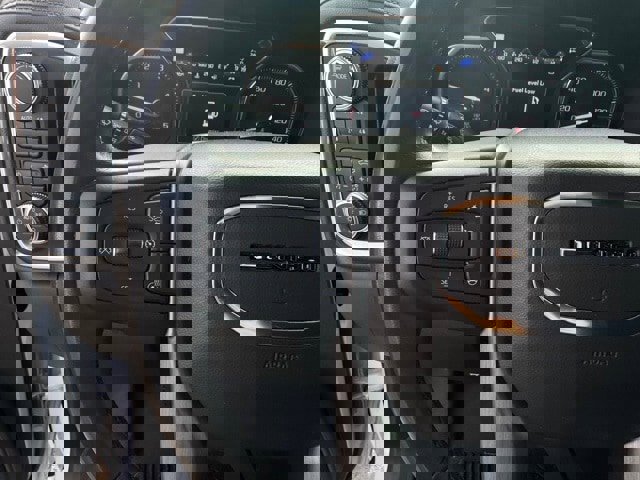 Used 2020 GMC Sierra 3500 Denali w/ Denali Ultimate Package image 23