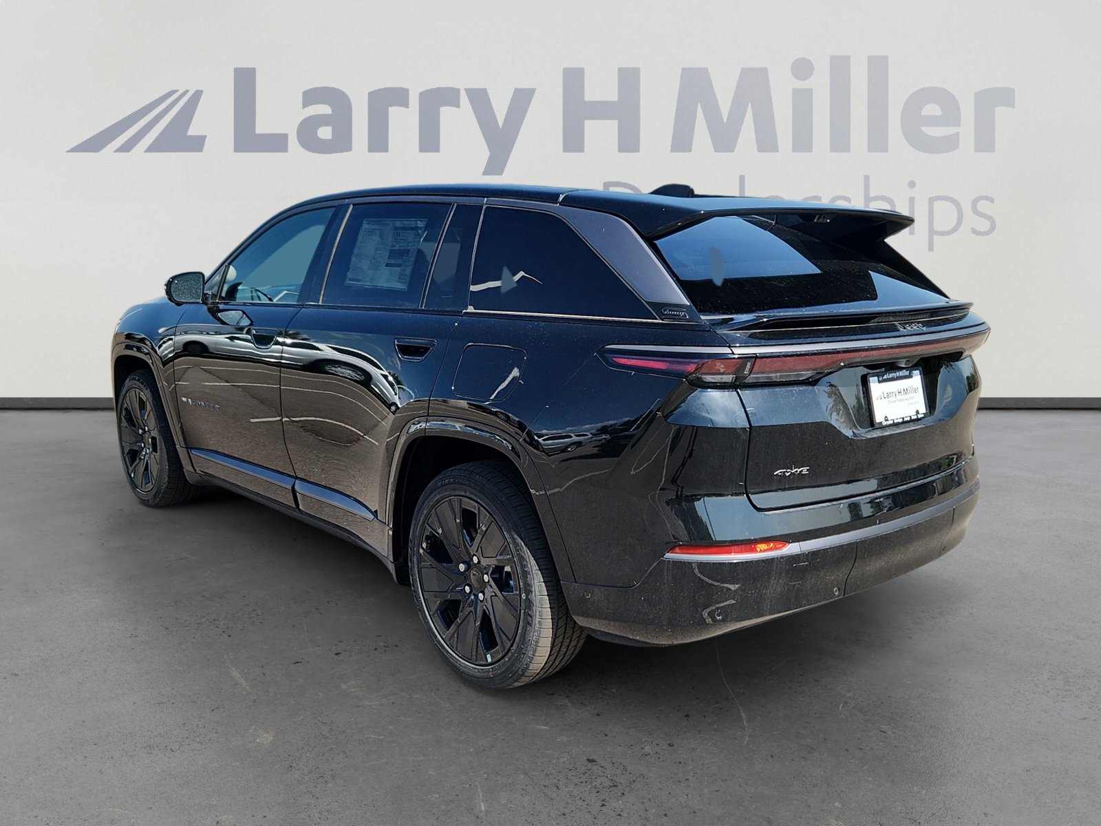 New 2025 Jeep Wagoneer S Launch Edition image 4