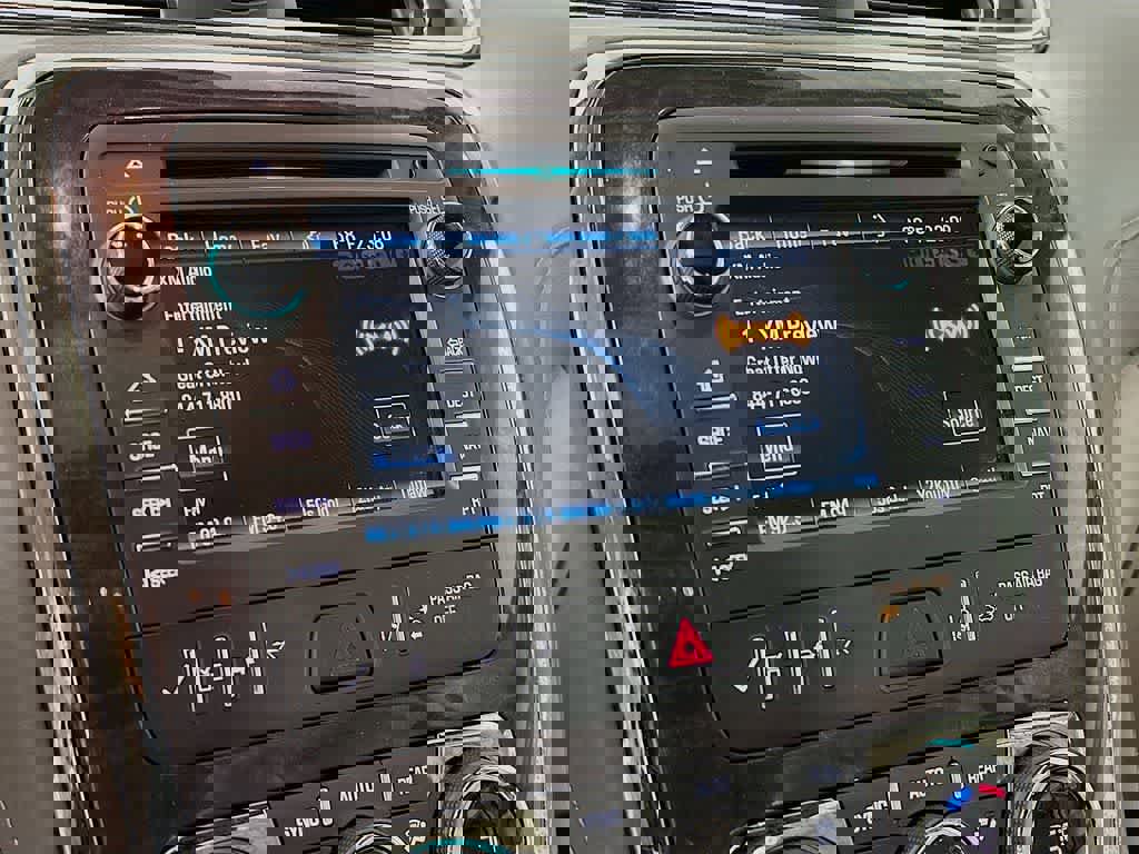 Used 2016 Buick Enclave Premium w/ Experience Buick Package image 17