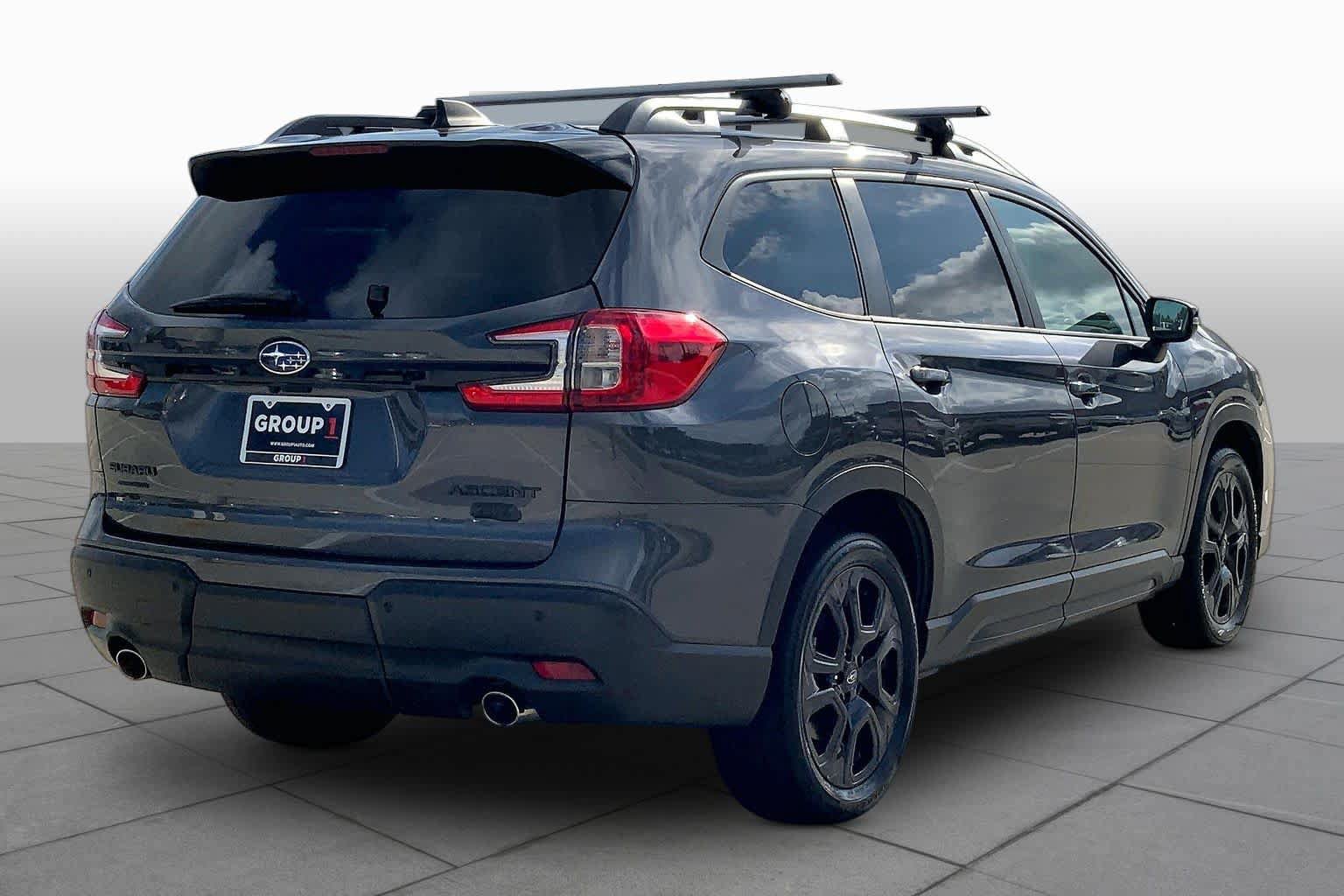 Used 2023 Subaru Ascent Onyx Edition AWD/4WD image 13