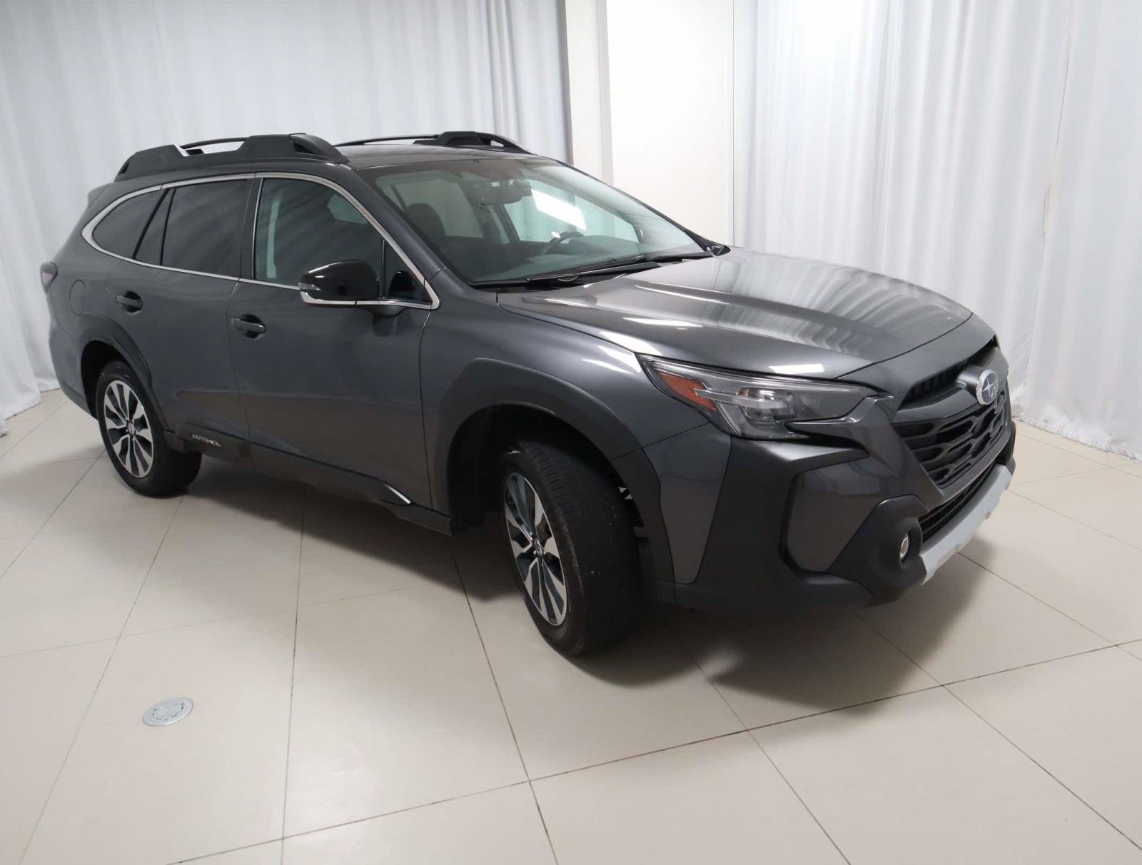 Used 2024 Subaru Outback Limited AWD/4WD image 7