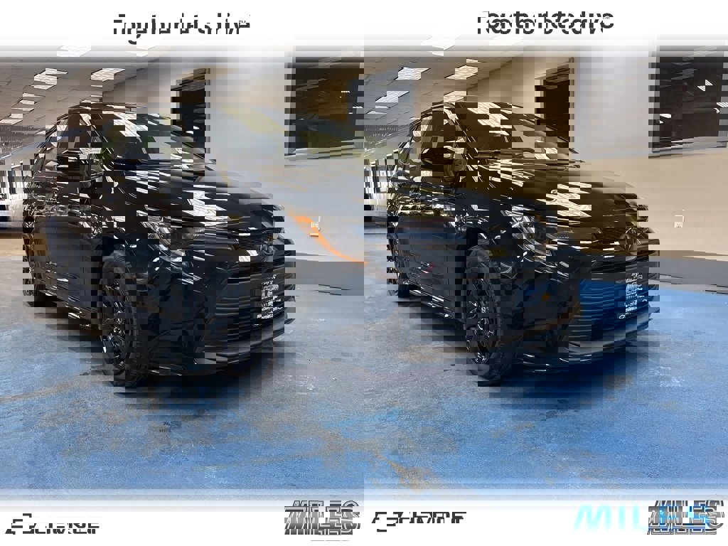 Used 2025 Toyota Corolla LE