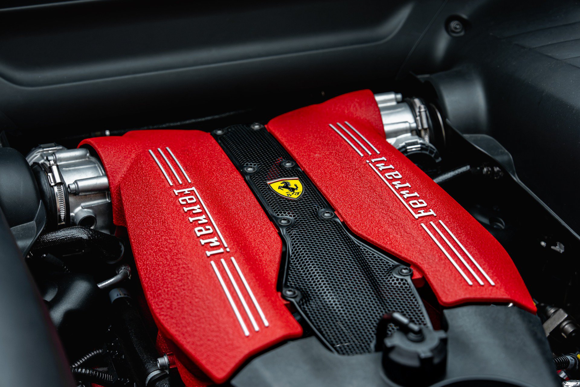 Used 2018 Ferrari 488 GTB RWD image 31