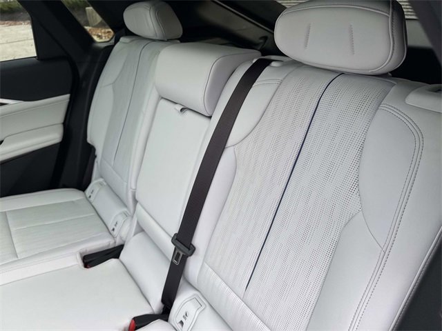 Certified 2024 Cadillac Lyriq Luxury image 12