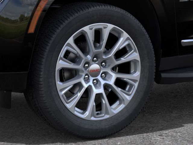 New 2026 GMC Yukon Denali w/ LPO, Floor Liner Package AWD/4WD image 9
