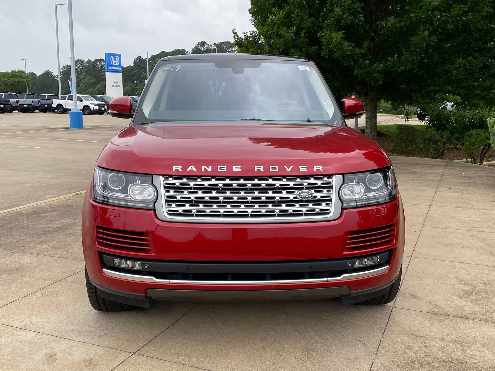 Used 2015 Land Rover Range Rover Supercharged AWD/4WD image 2