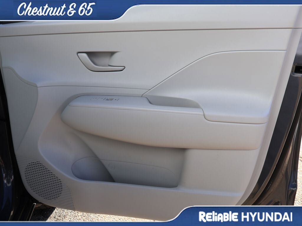 Used 2024 Hyundai Kona SEL FWD image 9