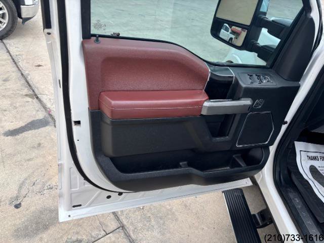Used 2018 Ford F150 Platinum w/ Equipment Group 701A Luxury AWD/4WD image 16