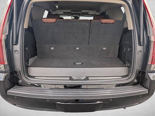 Used 2020 Cadillac Escalade Premium Luxury AWD/4WD image 6