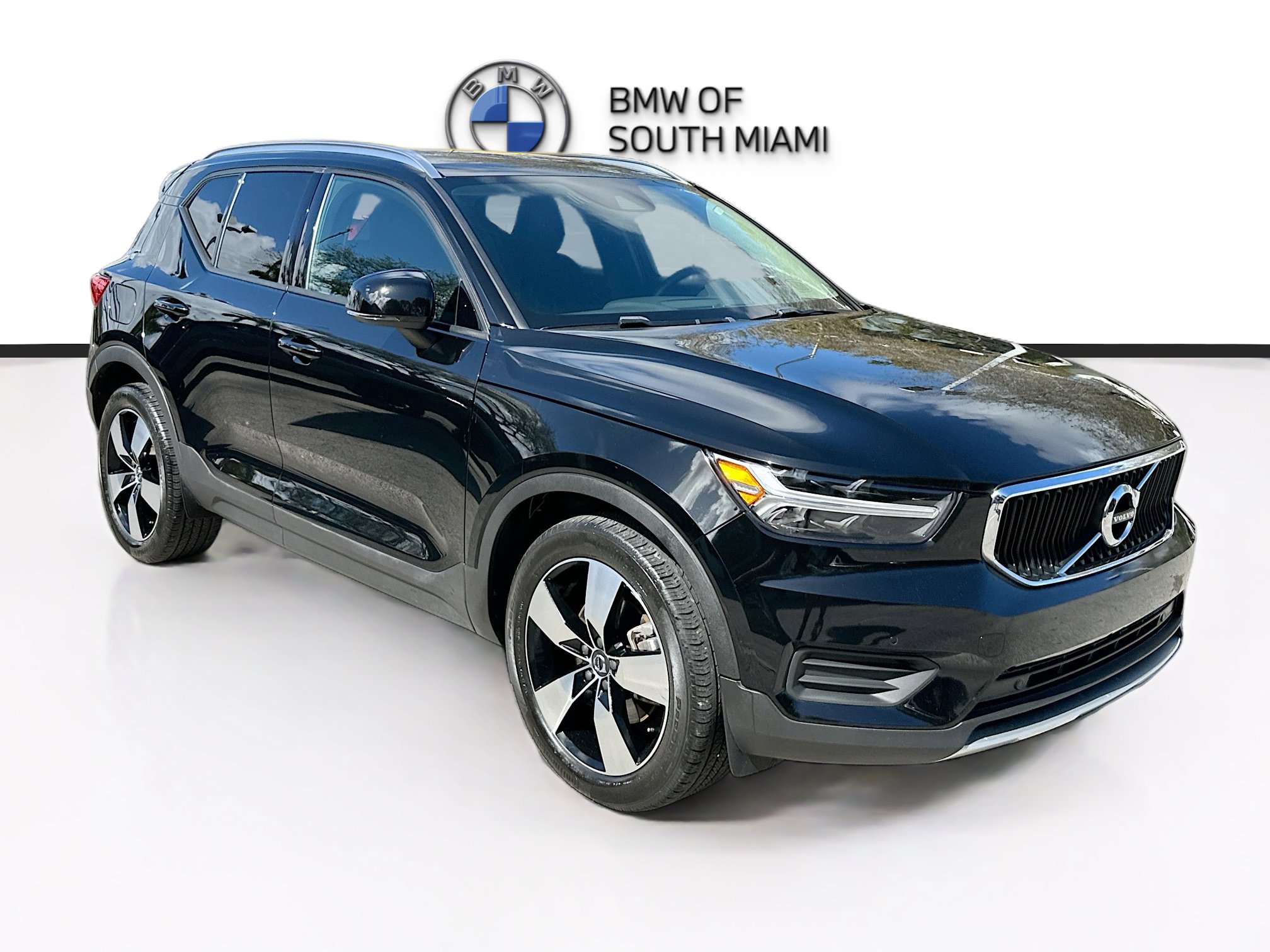 Used 2020 Volvo XC40 T5 Momentum w/ Protection Package Premier video 1