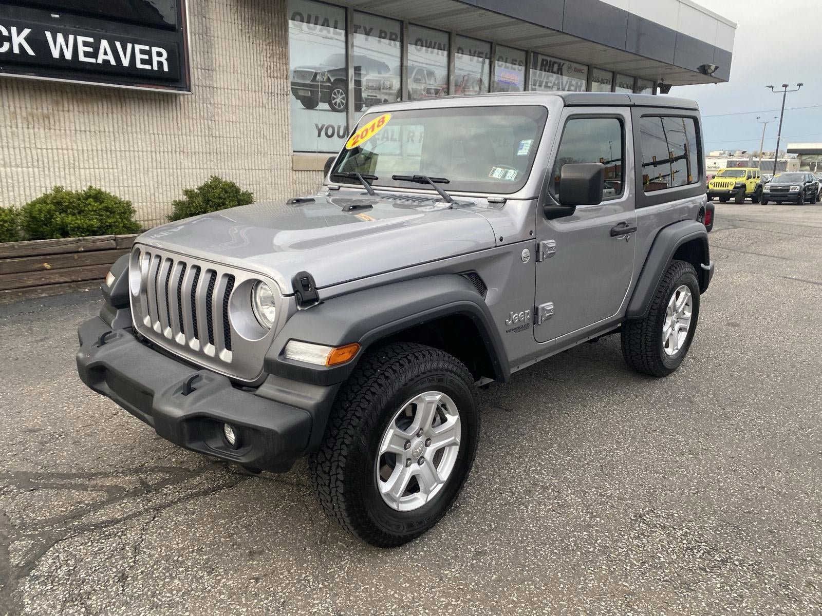 Used 2018 Jeep Wrangler Sport AWD/4WD image 2