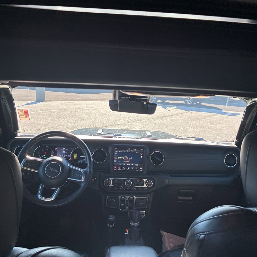 Used 2022 Jeep Wrangler Unlimited Sahara image 15