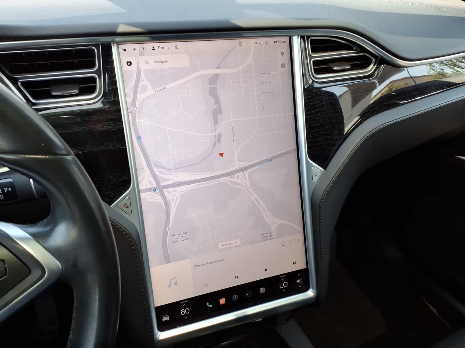 Used 2017 Tesla Model X 75D AWD/4WD image 21