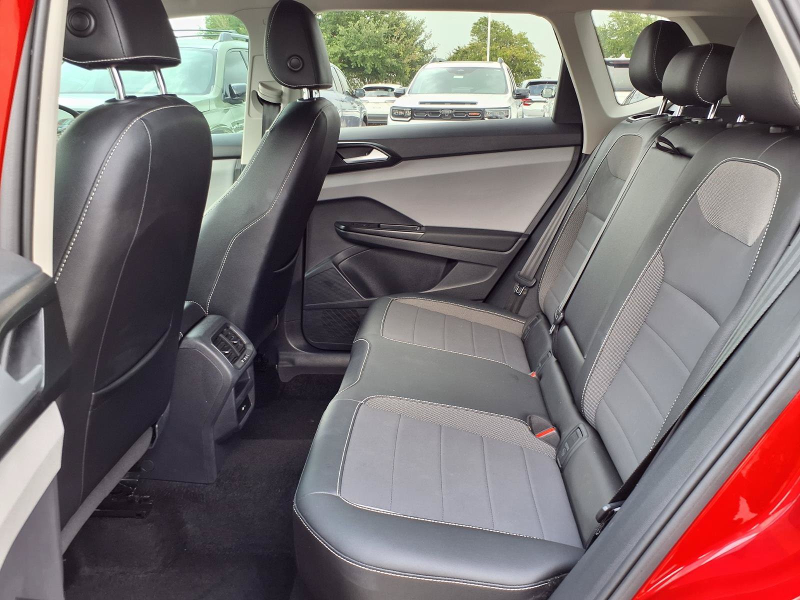 Used 2023 Volkswagen Taos SE FWD image 18