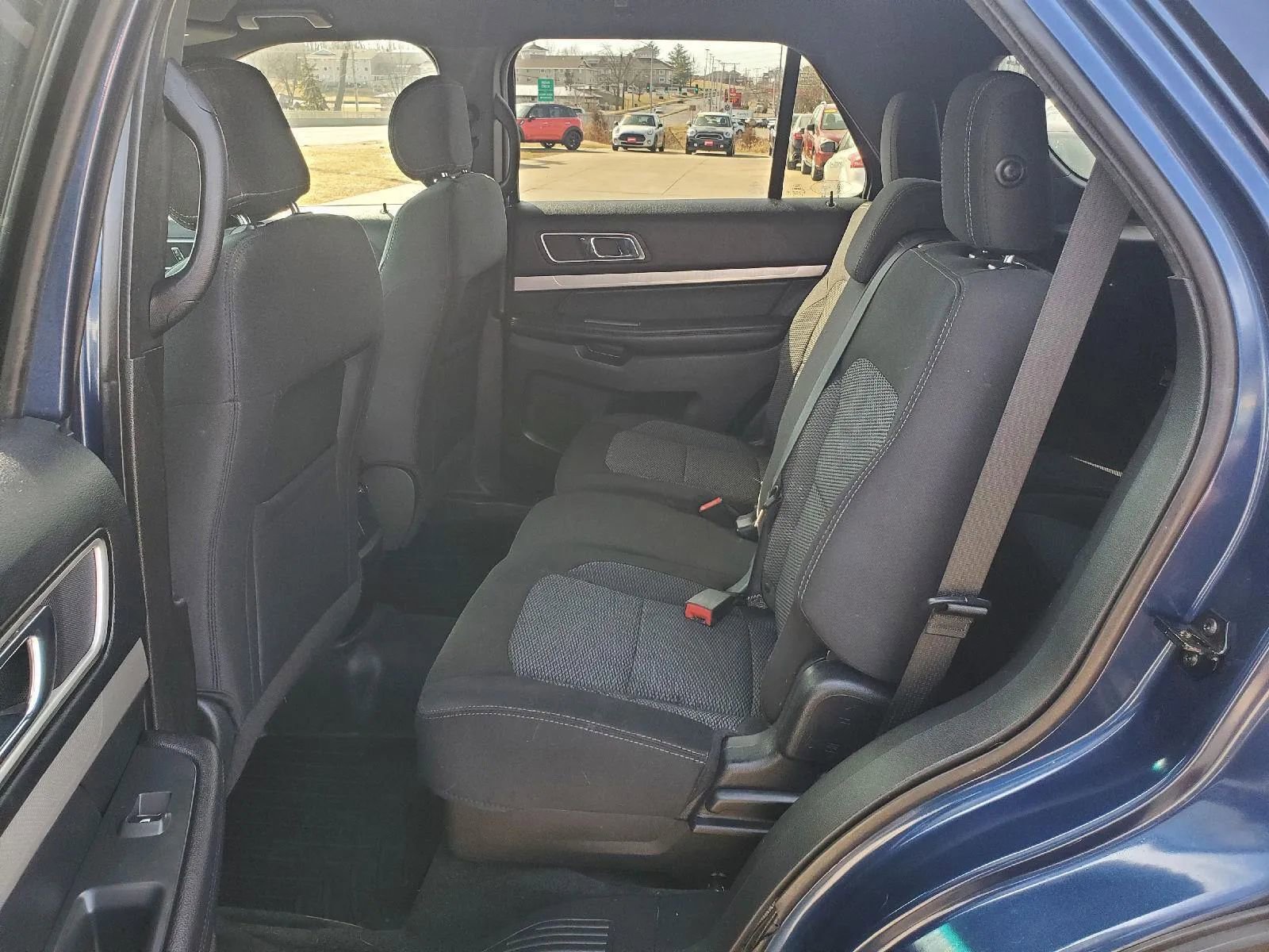 Used 2017 Ford Explorer XLT w/ Equipment Group 201A image 17