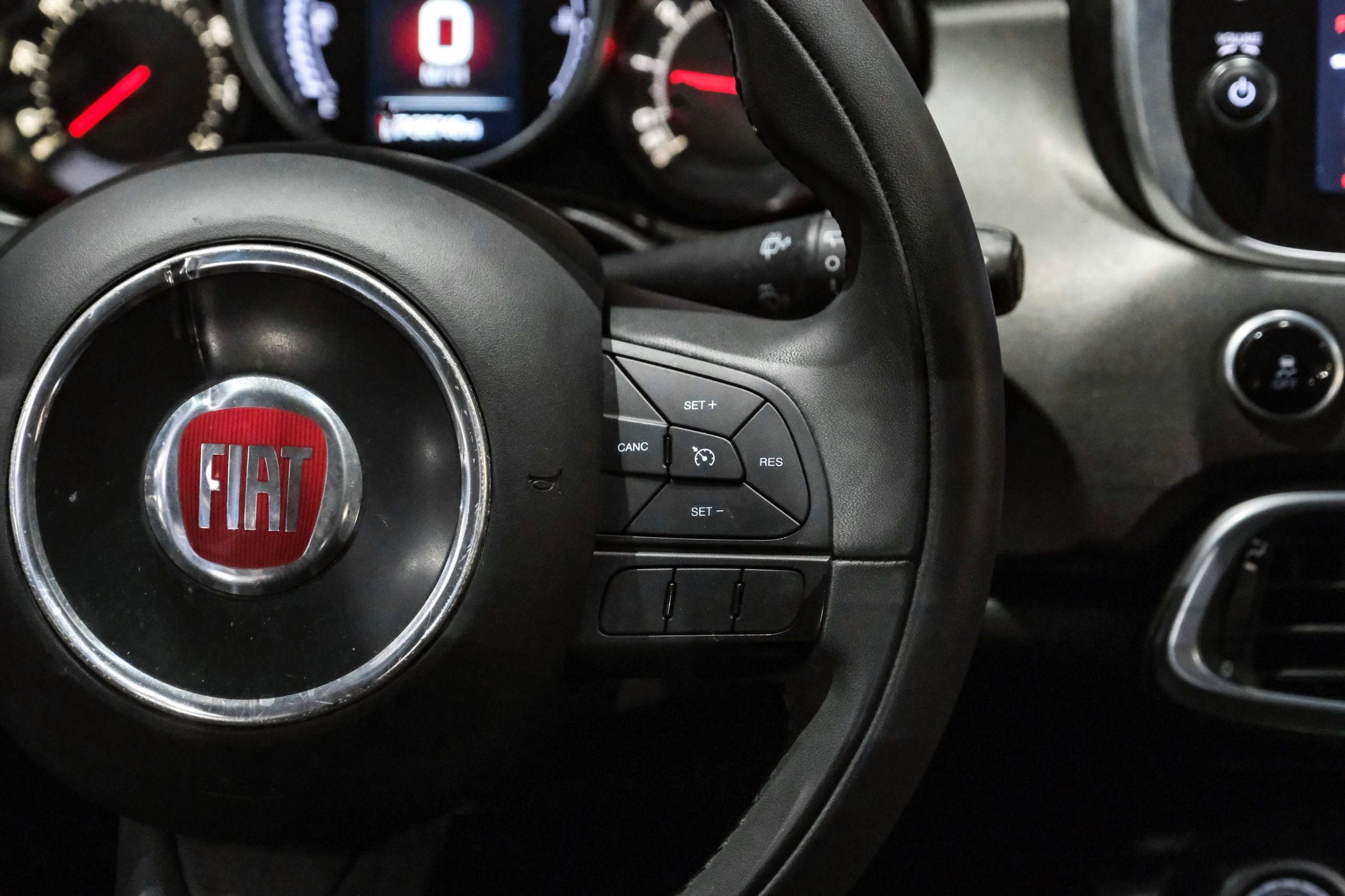 Used 2018 FIAT 500X Trekking image 16