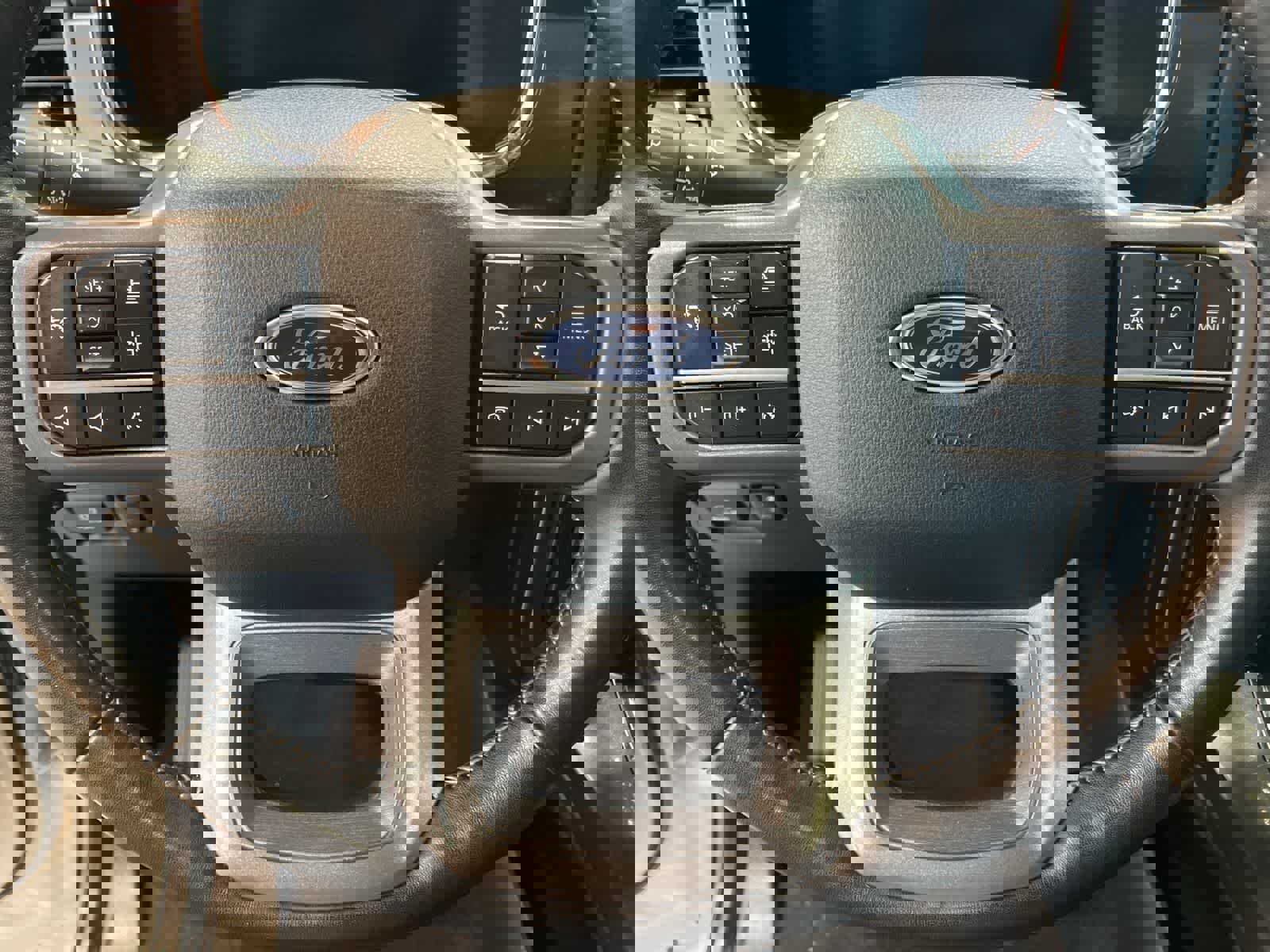 Certified 2023 Ford F150 Lariat w/ Equipment Group 502A High image 22