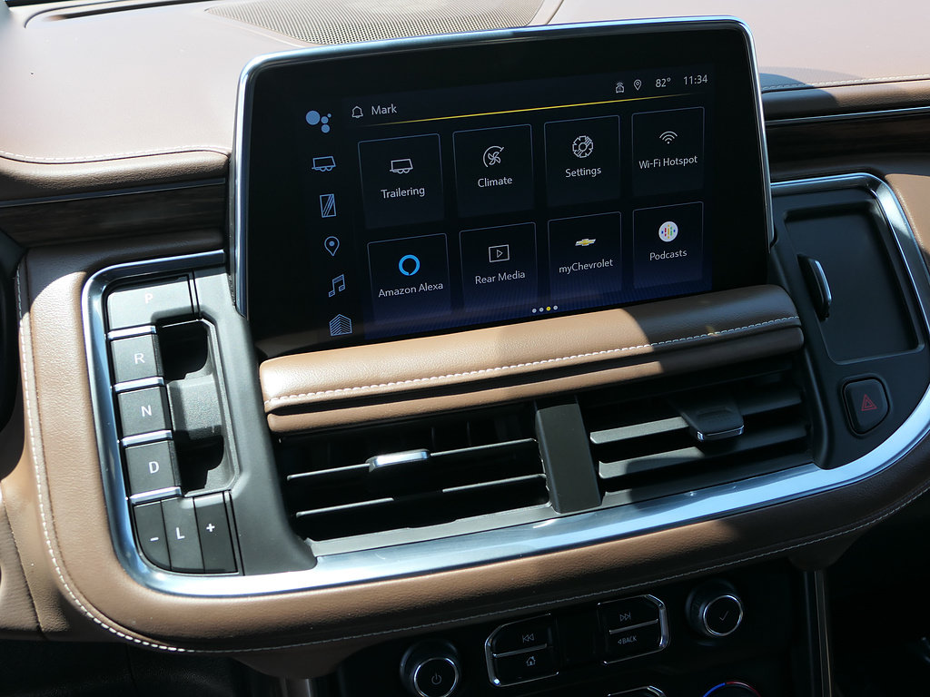 Used 2024 Chevrolet Suburban High Country w/ Advanced Technology Package AWD/4WD image 21