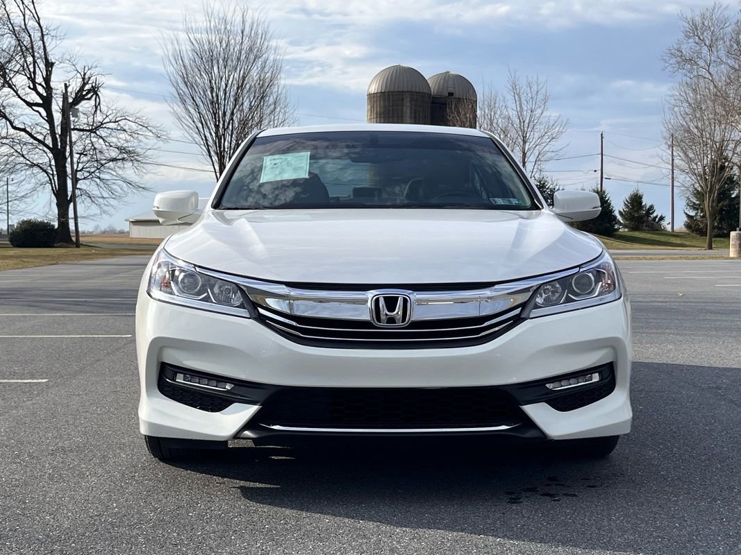Used 2017 Honda Accord EX-L image 3