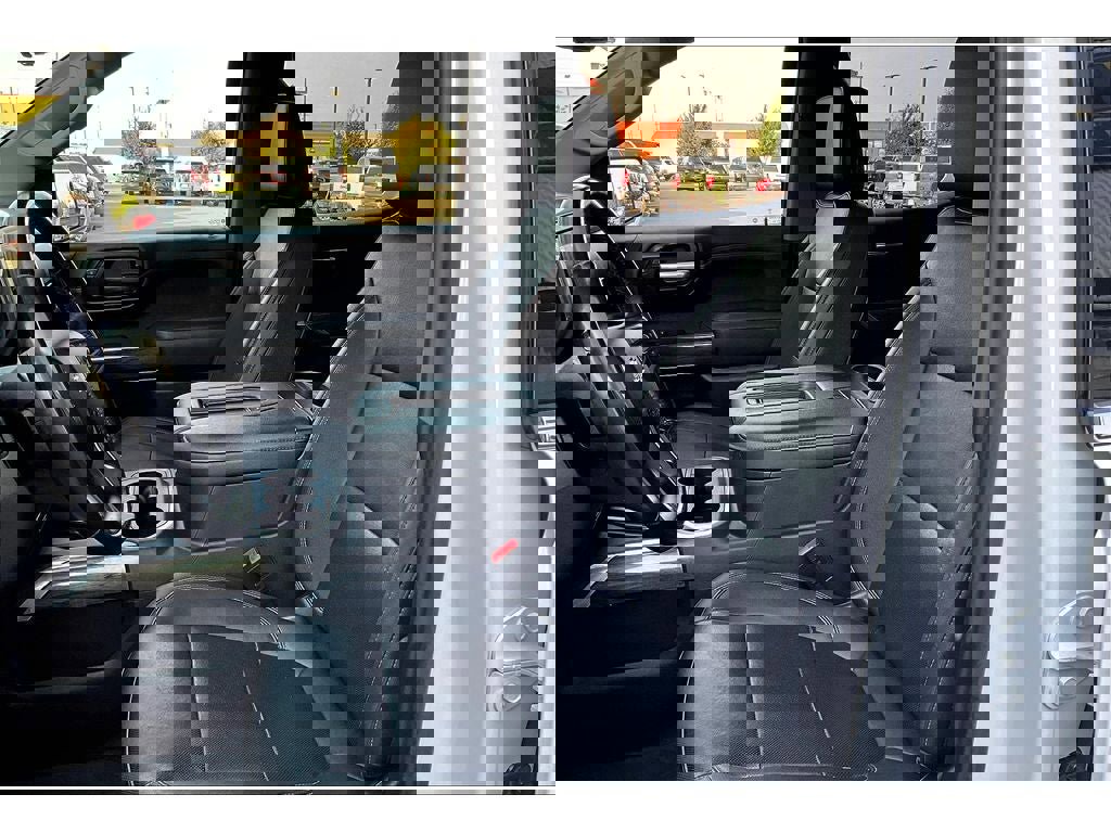 Used 2021 Chevrolet Silverado 1500 LTZ w/ LTZ Premium Package image 28