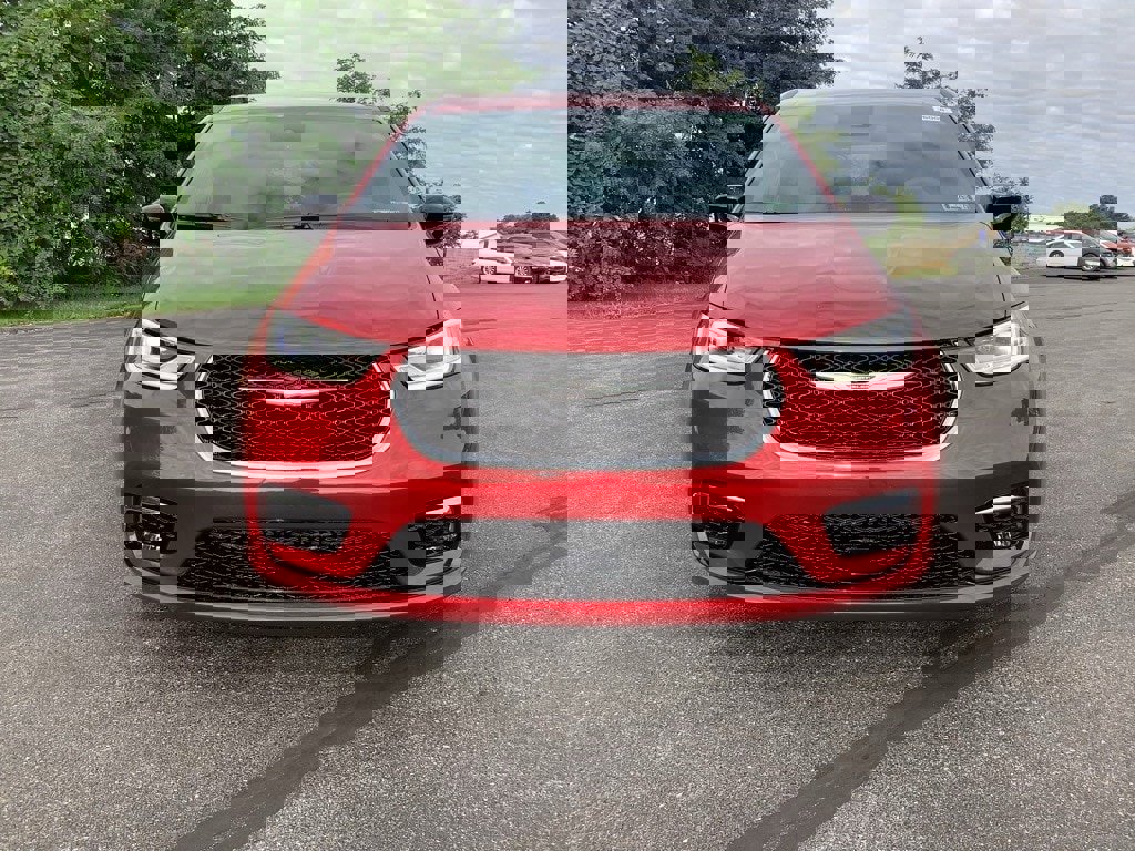 New 2026 Chrysler Pacifica Select image 9