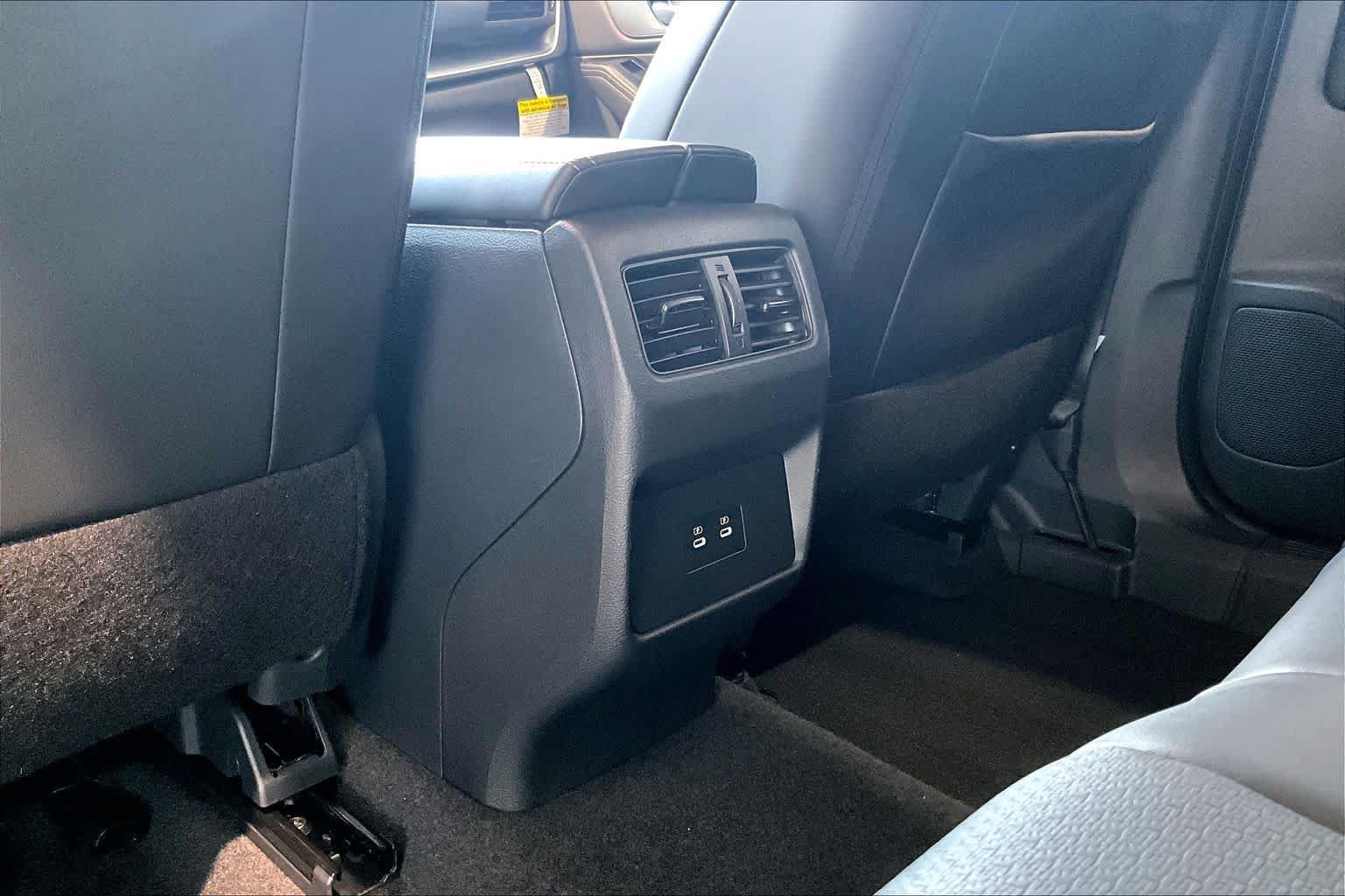 Used 2026 Nissan Rogue Dark Armor FWD image 33