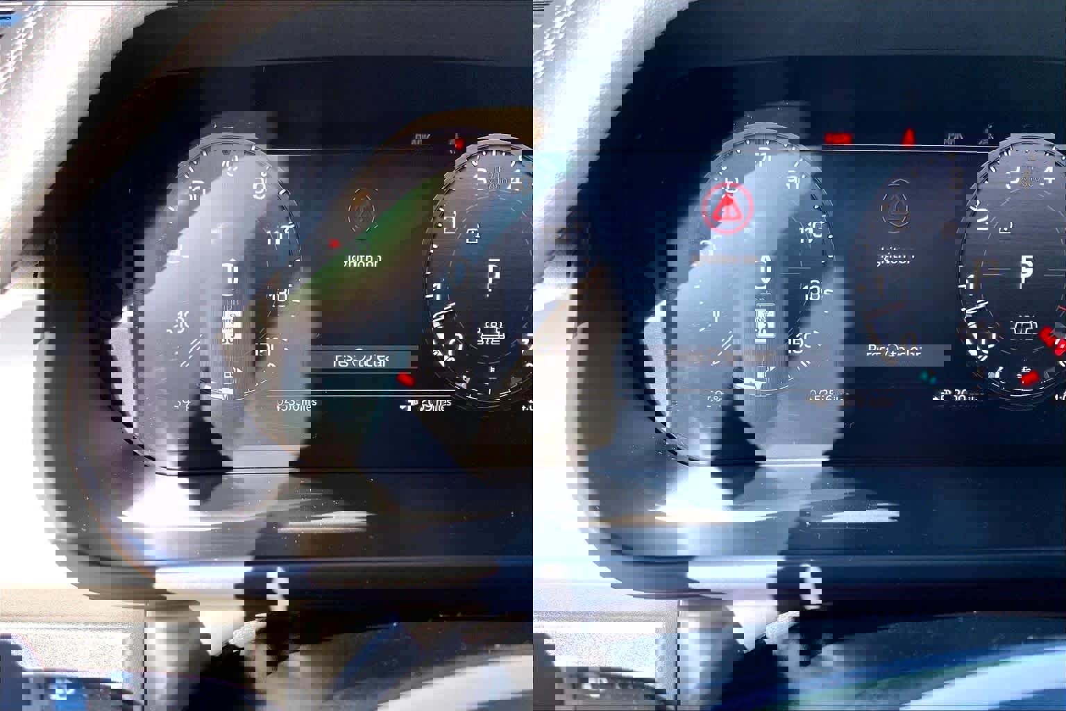 Used 2023 Land Rover Defender 110 SE image 24