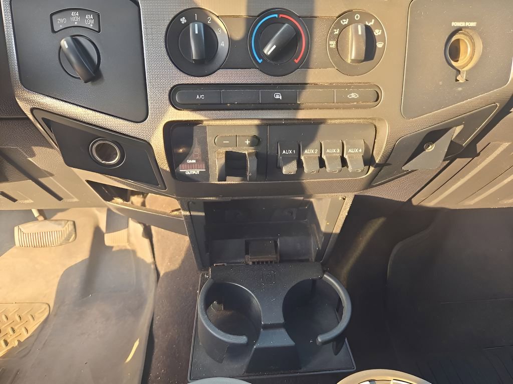 Used 2008 Ford F250 Lariat image 11