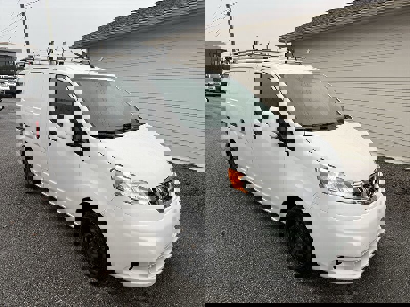 Used 2017 Nissan NV200 SV image 5