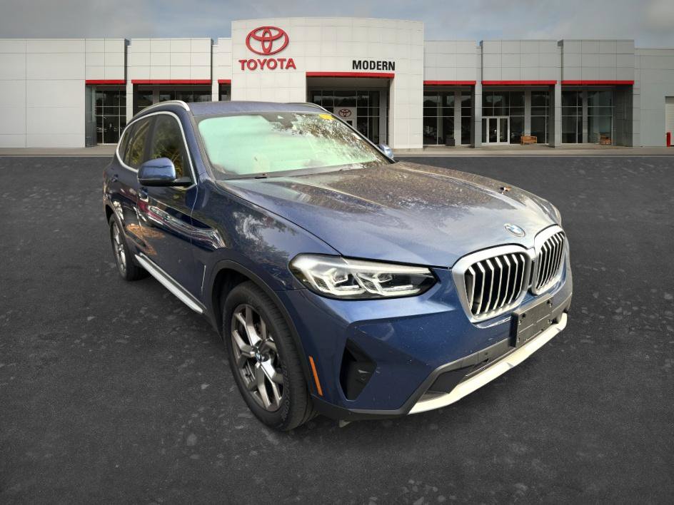 Used 2023 BMW X3 sDrive30i w/ Premium Package w/ZPA RWD image 3