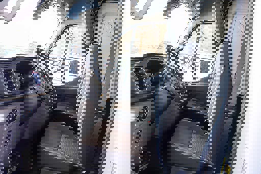 New 2026 Ford Transit 250 148 Medium Roof image 17