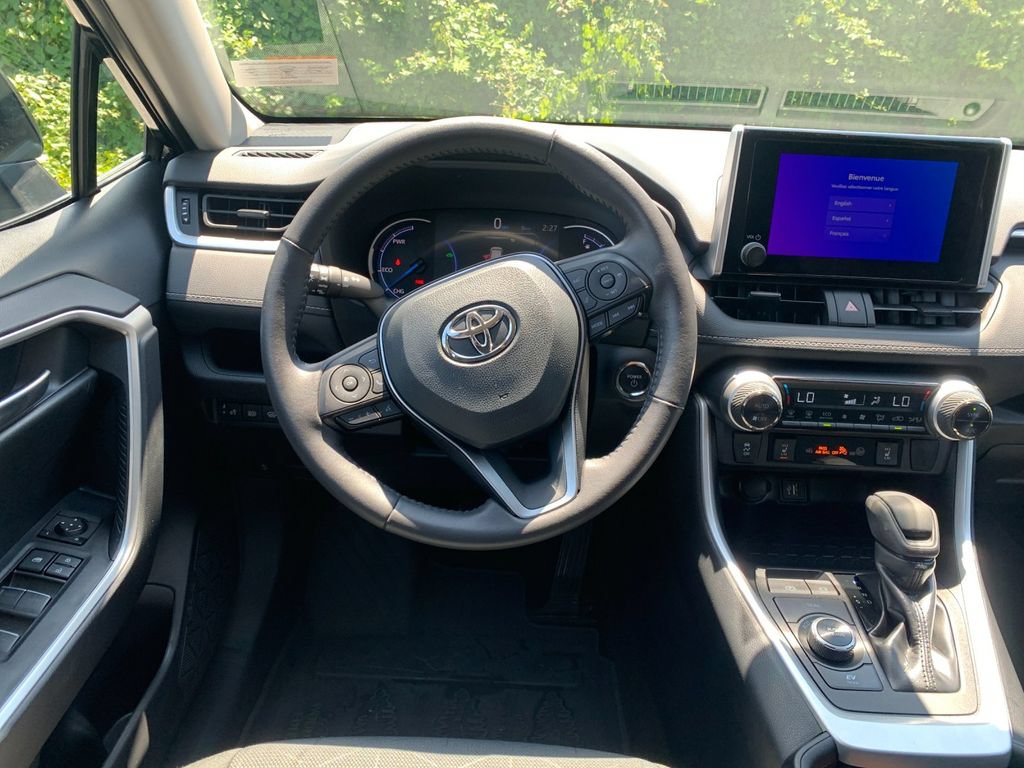 Used 2025 Toyota RAV4 Woodland Edition w/ Weather Package AWD/4WD image 17