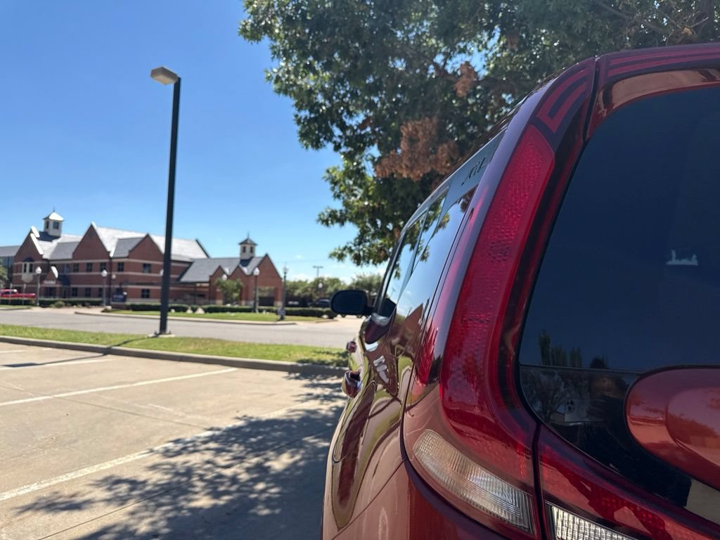 Used 2021 Kia Soul LX FWD image 24