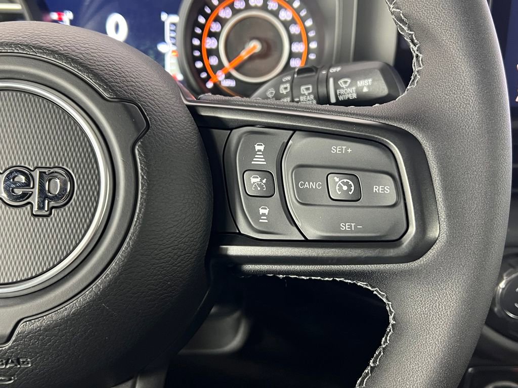New 2026 Jeep Wrangler Unlimited Rubicon AWD/4WD image 25