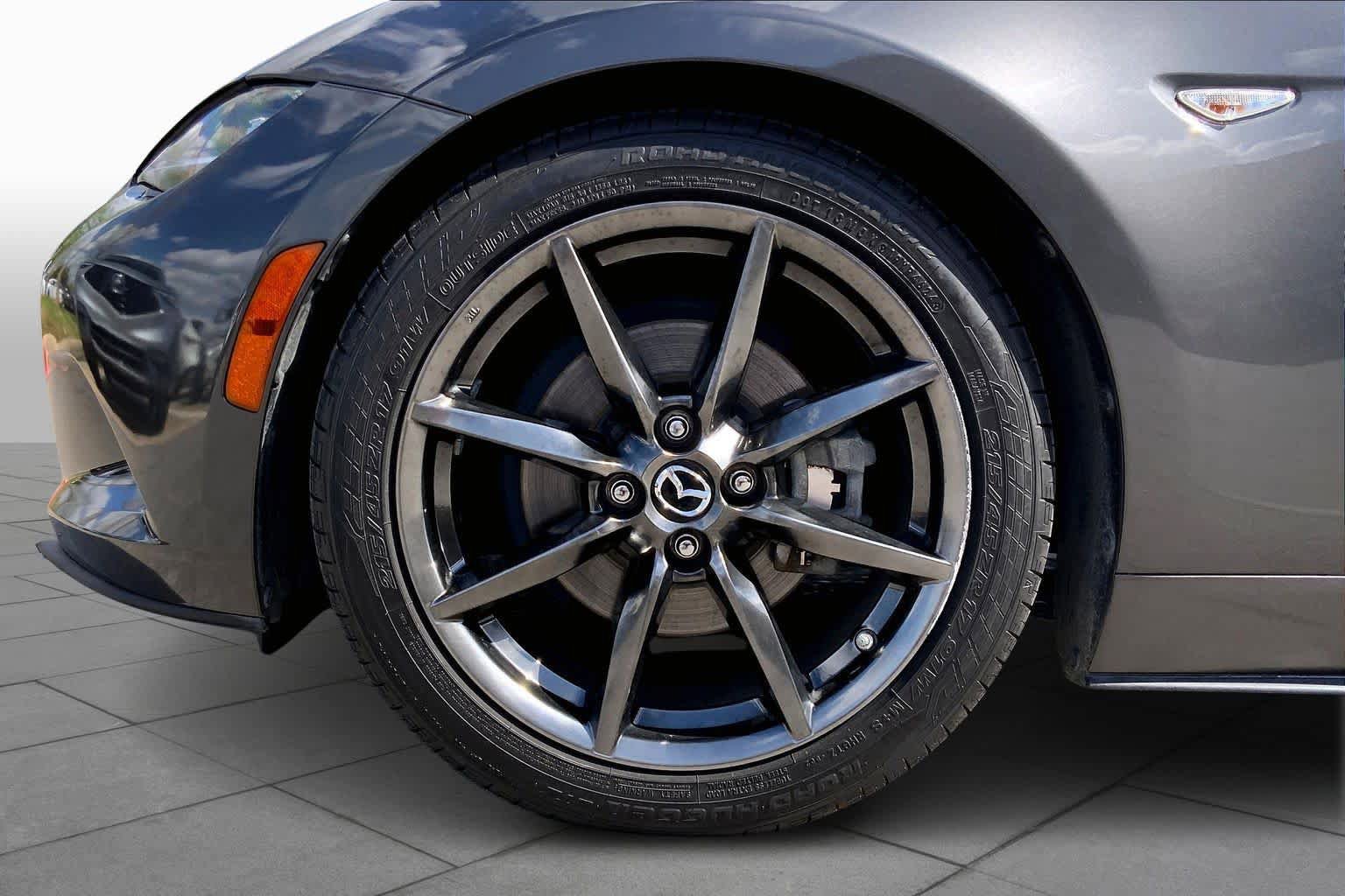 Used 2020 MAZDA MX-5 Miata RF Grand Touring image 10