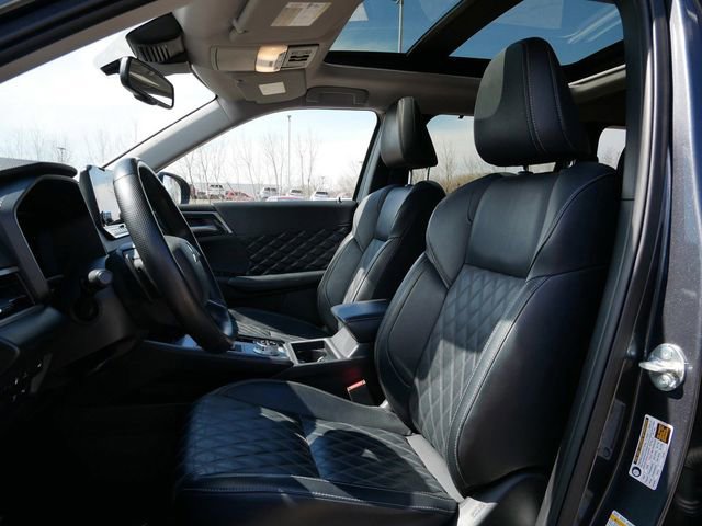 Used 2024 Mitsubishi Outlander SEL AWD/4WD image 14