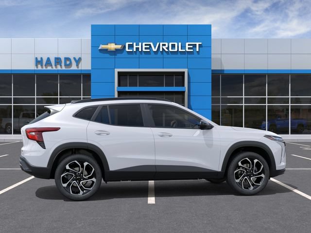 New 2026 Chevrolet Trax RS w/ Sunroof Package FWD image 5