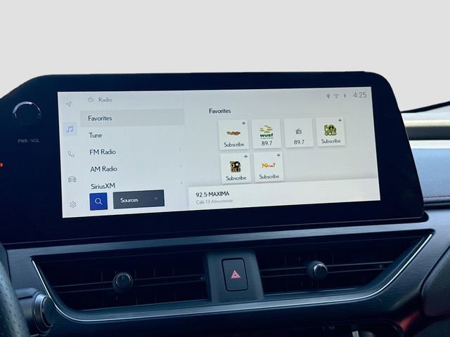 Used 2023 Lexus UX 250h F Sport AWD/4WD image 31