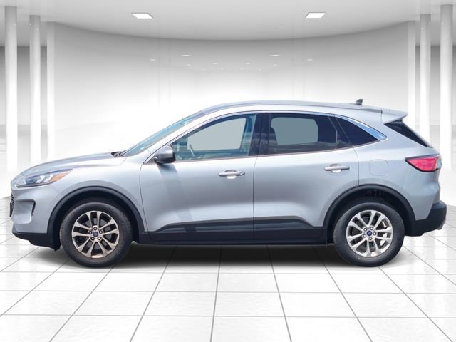 Used 2021 Ford Escape SE w/ Cold Weather Package AWD/4WD image 2