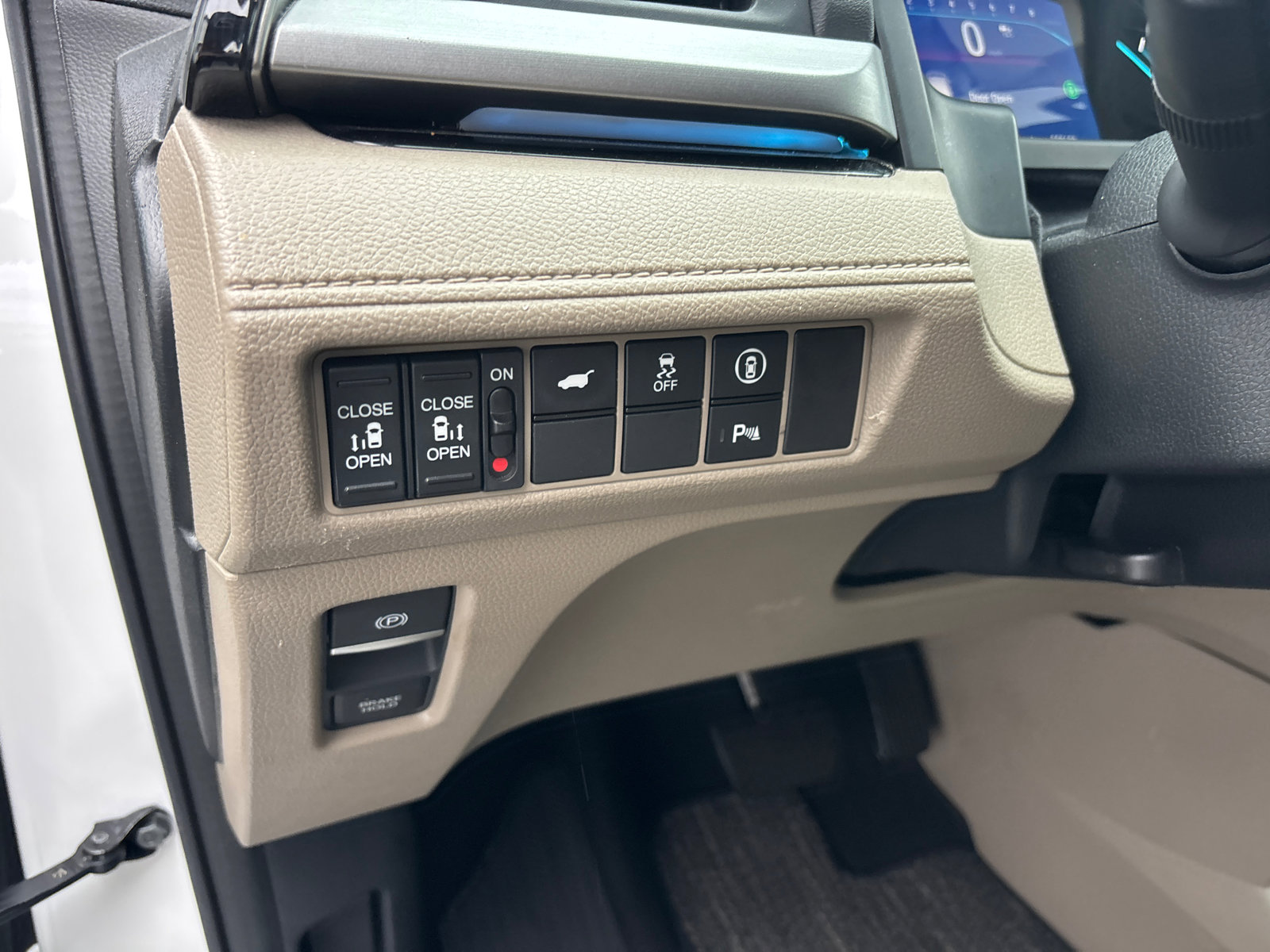 Used 2023 Honda Odyssey Touring image 14