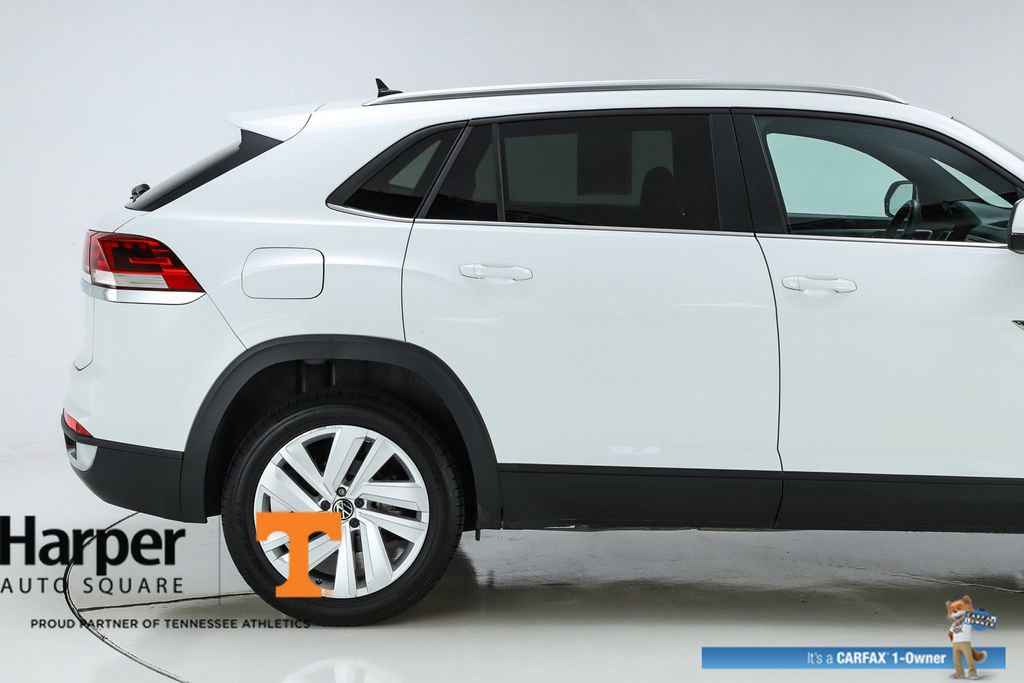 Used 2023 Volkswagen Atlas Cross Sport SE w/ Panoramic Sunroof Package FWD image 11
